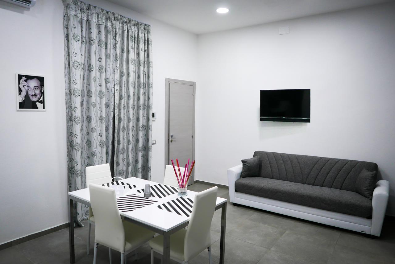 Holiday House Toto Villa เนเปิลส์ ภายนอก รูปภาพ